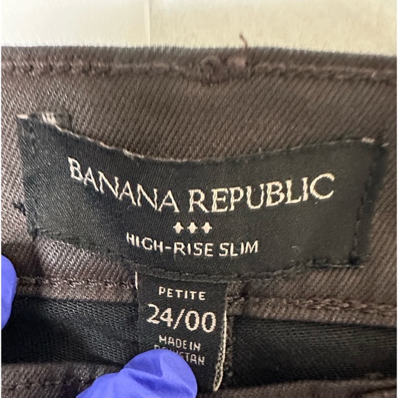 NWT; BANANA REPUBLIC COATED HIGH RISE SLIM PANTS🦋 - Picture 10 of 11